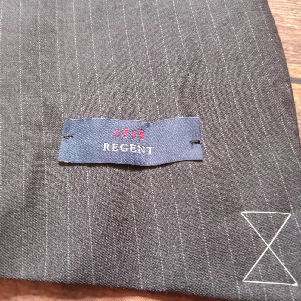 Brooks Brothers 1818 Regent Vitale Barberis Canonico 40L 100% Wool Black Pinstri